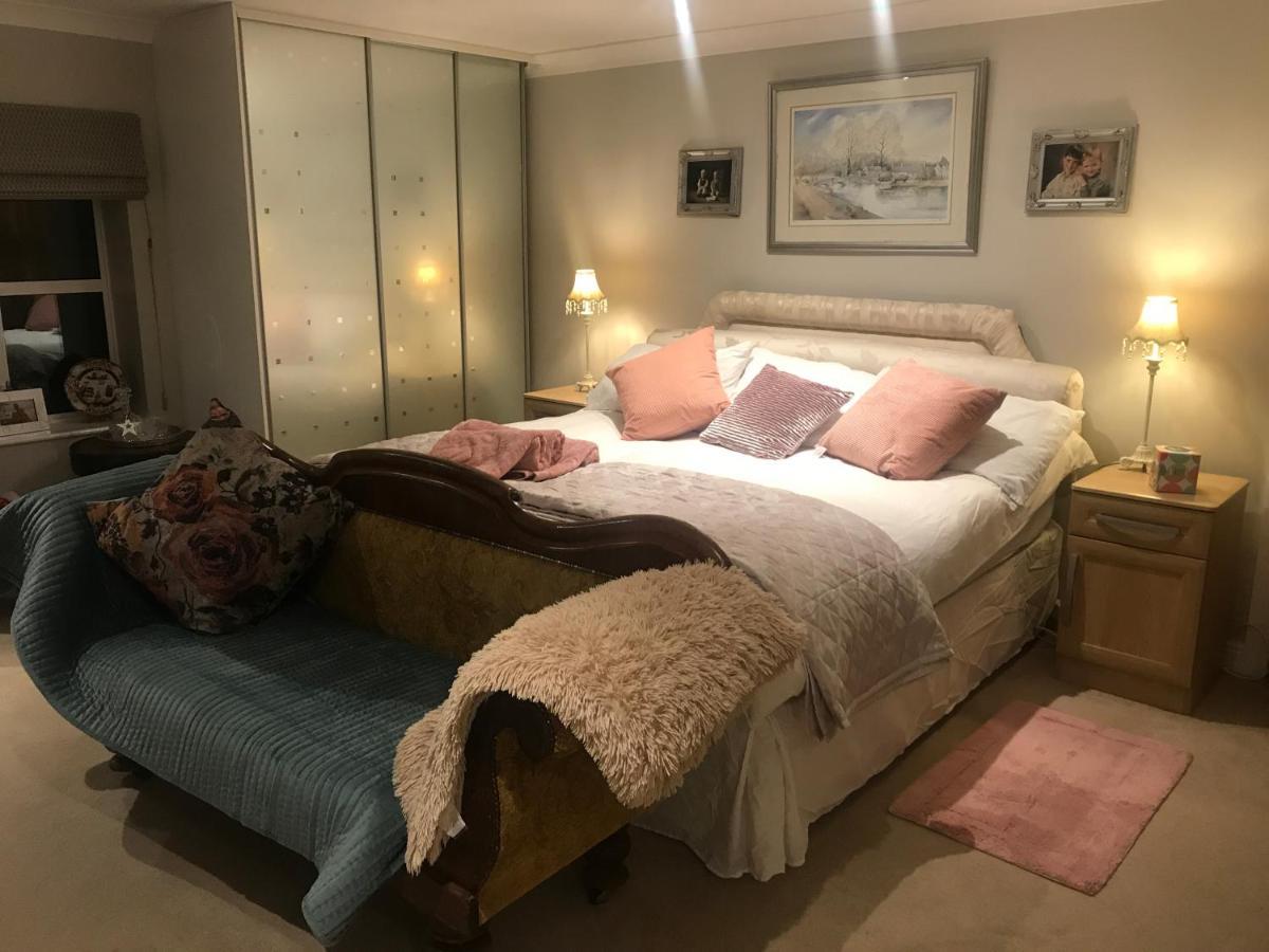 The Master Suite, Enjoy The Countryside In Style Ashover Buitenkant foto