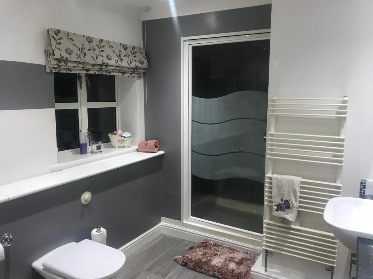 The Master Suite, Enjoy The Countryside In Style Ashover Buitenkant foto